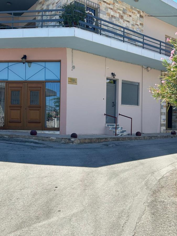 Paola'S Apartments Near Athens Airport Spáta Exterior foto